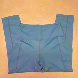 Light blue leggings. Capri length.